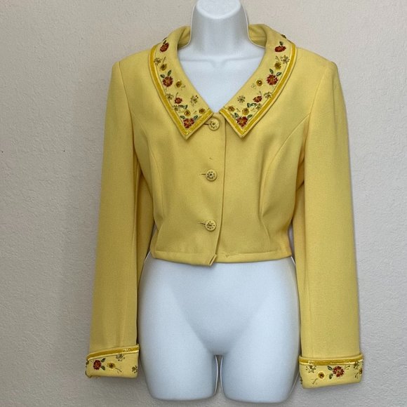 Yellow Cropped Blazer - Picture 2 of 2